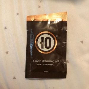 It’s a 10 Miracle Defrizzing Gel